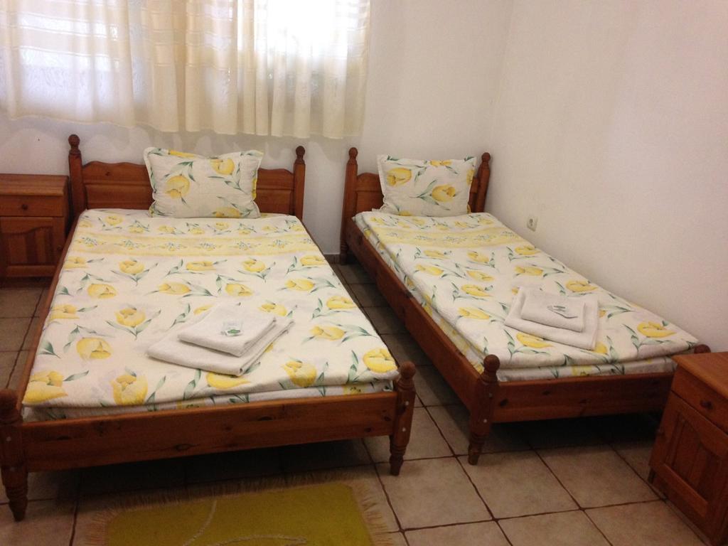 ארבאנאסי Hotel Pri Chakara מראה חיצוני תמונה