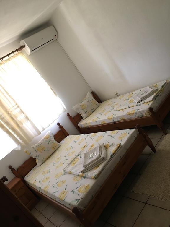 ארבאנאסי Hotel Pri Chakara מראה חיצוני תמונה