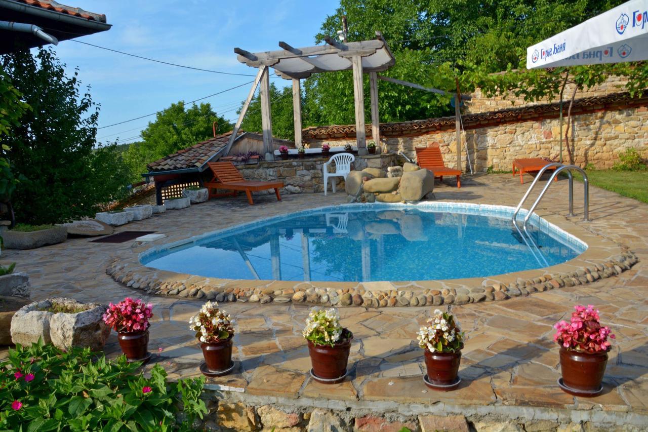 ארבאנאסי Hotel Pri Chakara מראה חיצוני תמונה